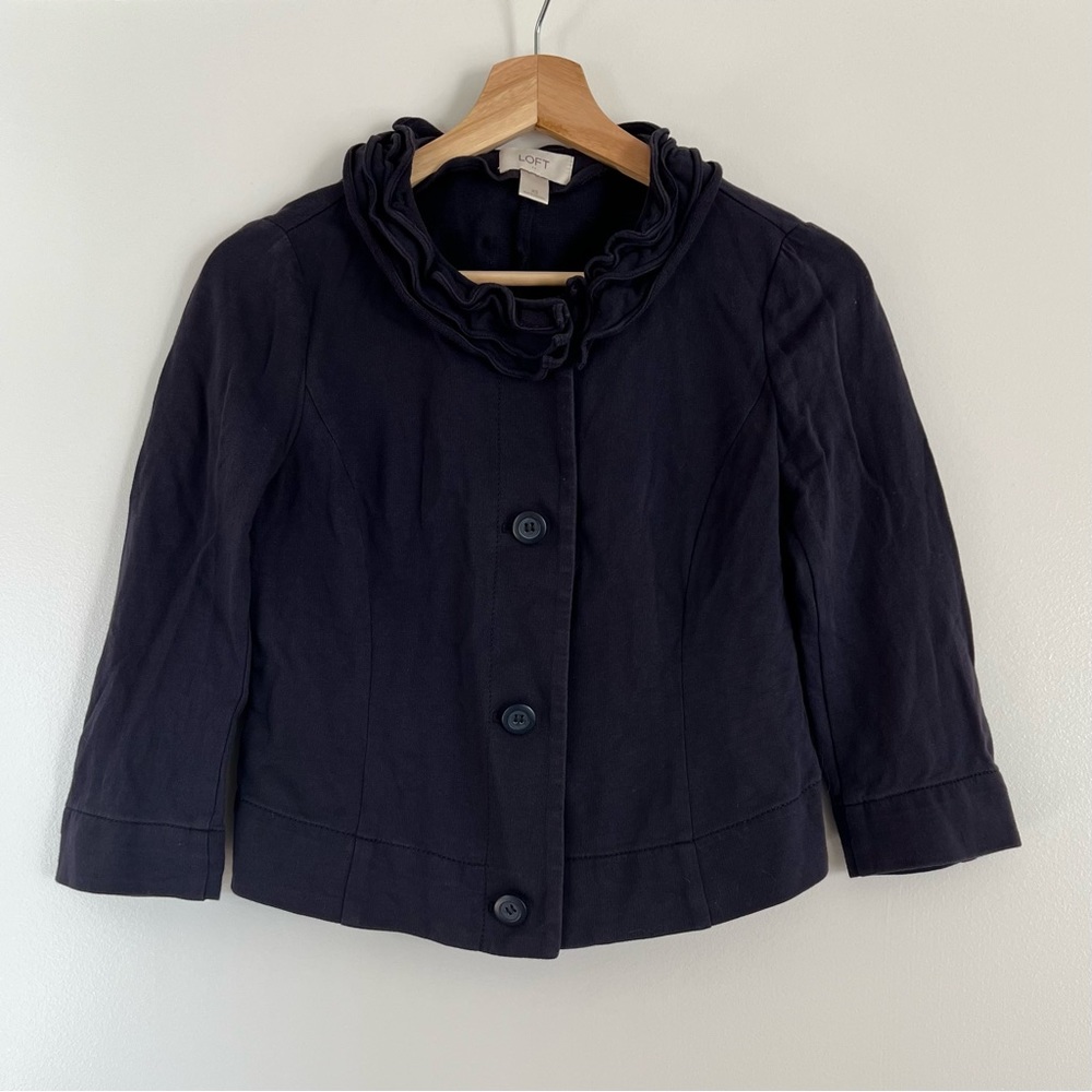 Ann Taylor LOFT short sleeve ruffle collar jacket